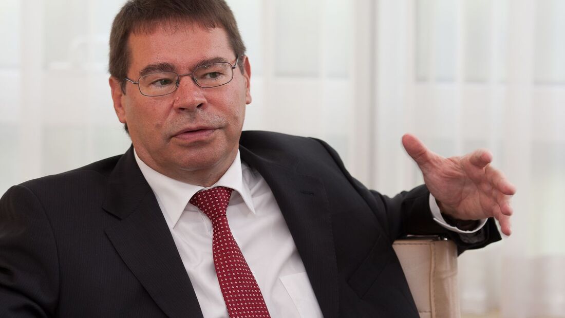 	Anton Weinmann, ehemaliger MAN-Vorstand, Redaktionsgespräch trans aktuell, 2008 oder 2009 