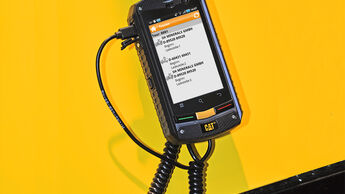 Caterpillar Smartphone CAT B10