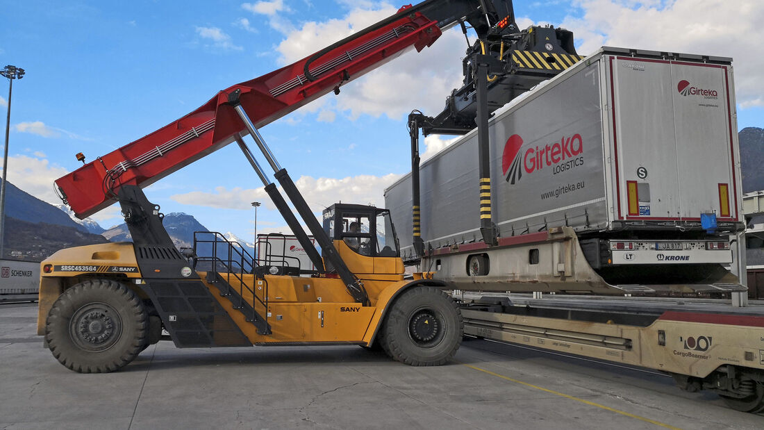 +++ Verschiedene Werte +++ Cargobeamer Kombinierter Verkehr Girteka Umschlag Schiene