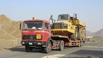 Abenteuer Oman Dubai VAE Lkw Ausland 2018