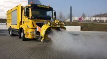 Abeschleppdienst, Ölspur, Unfall, Tator, Reiniger, Truckjob FF 6/2018.