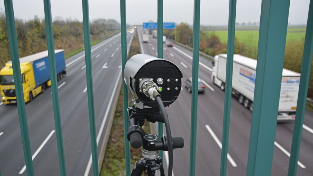 Abstandskontrolle Polizei 