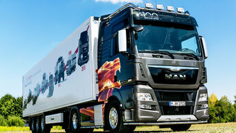Aktueller MAN mit Sonderlackierung 100 Jahre Truck und Bus