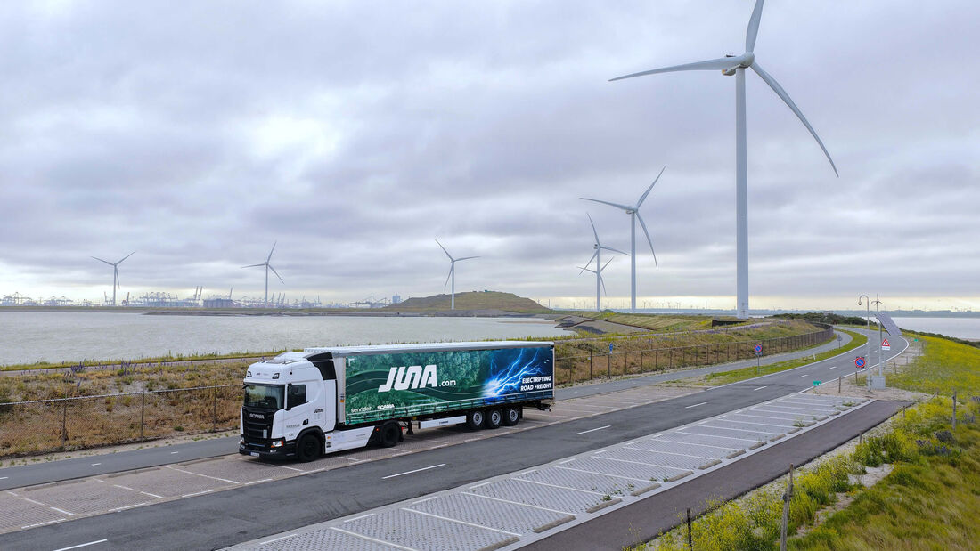 Auf der IAA haben Scania und Juna jetzt eine neue Zwischenbilanz vorgelegt: Inzwischen sind rund 110 Elektro-Lkw des Anbieters in Deutschland, Italien, Polen und den Niederlanden unterwegs.
