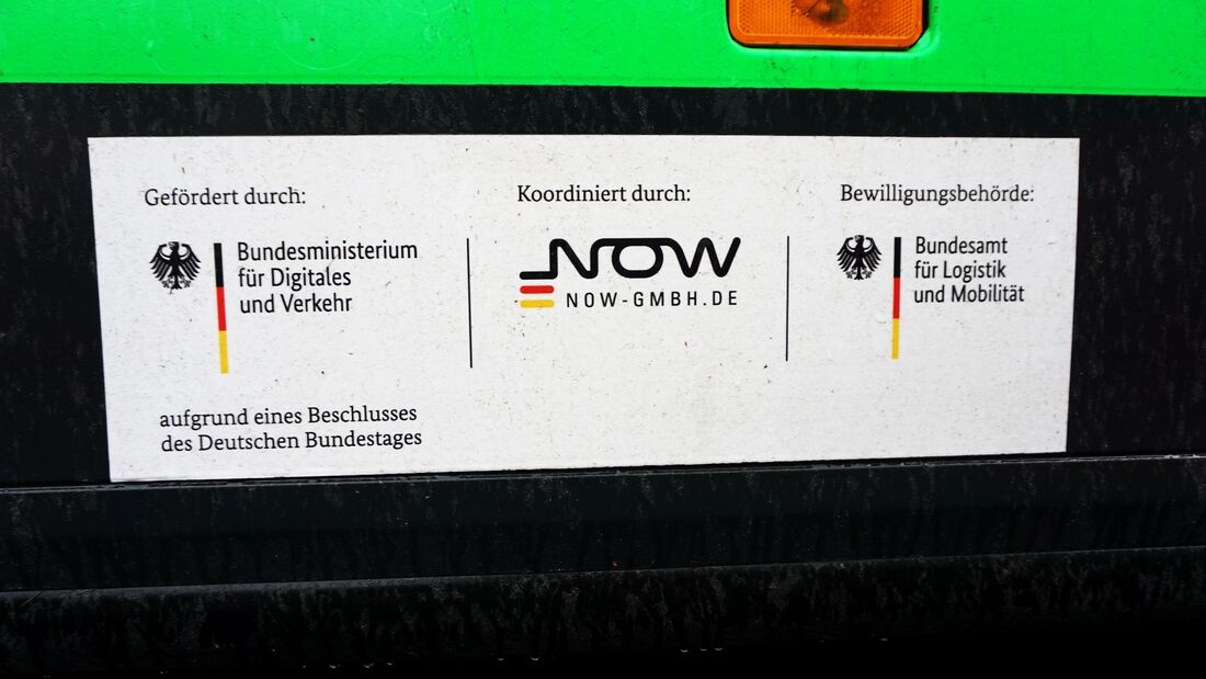 Aufkleber zur KsNI-Förderung KsNI der bundeseigen NOW GmbH.
