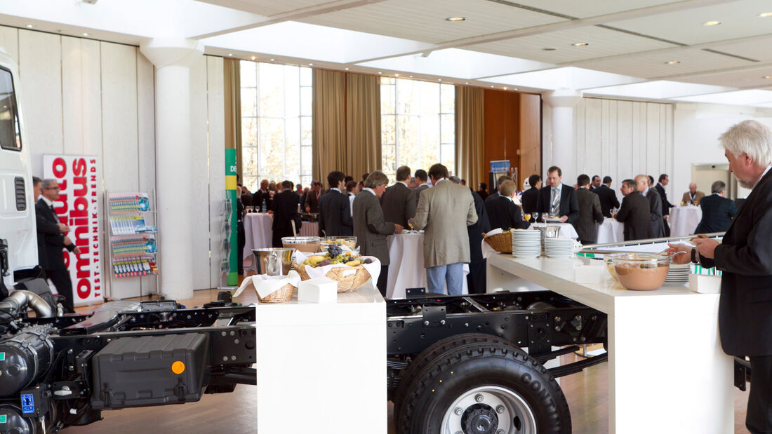 Ausstellung lastauto omnibus Kongress 2013