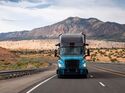 Autonome Lkw: Daimler Truck Tochtergesellschaft Torc Robotics kooperiert mit führenden U.S. Logistikunternehmen

Daimler Truck’s independent subsidiary Torc Robotics collaborates with leading logistics companies on autonomous trucking