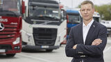 BGL-Vorstandssprecher Prof Dr Dirk Engelhardt auf Lkw-Parkplatz