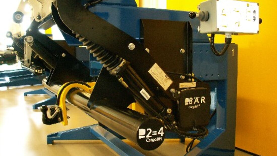Bär Cargolift setzt zur IAA auf effiziente Ladebordwände
