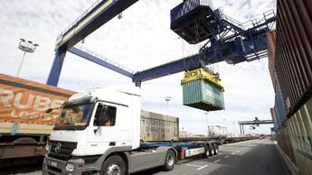 Bayernhafen schlägt mehr Güter um