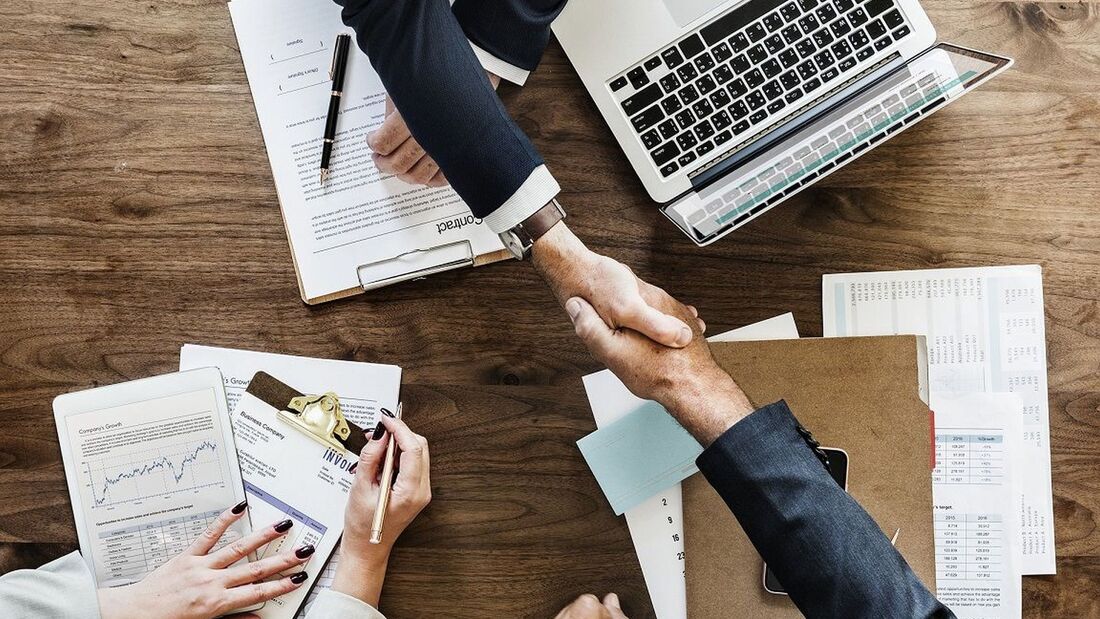 Beacon Invest, Unternehmensnachfolge, Business, Meeting, Vertrag