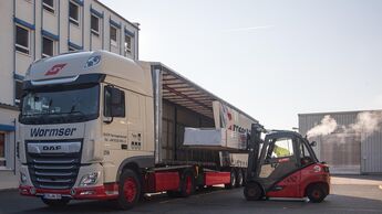 Beladung Wormser-Lkw
