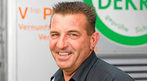 Beschleunigte Grundausbildung, Reinhard Buchsdrücker