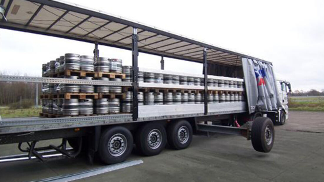 Bier-Auflieger von Schmitz Cargobull
