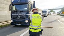 Bilder einer Lkw-Blockabfertigung auf der Inntal-Autobahn A12 in Tirol