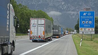 Blockabfertigung Lkw Kieferfelden Österreich