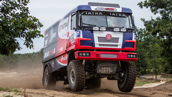 Buggyra testet Dakar-Tatra 815