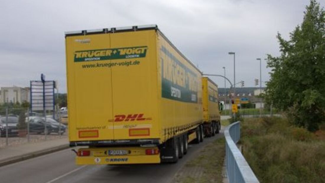 Bund: Tests mit Riesen-Lkw sind rechtswidrig 