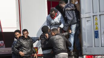 CALAIS - MIGRANTS