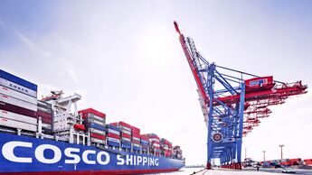 COSCO Shipping Ports hält eine Beteiligung am CTT im Hamburger Hafen