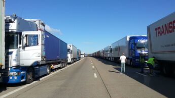 Calais, M 20, Eurotunnel, Operation Stack