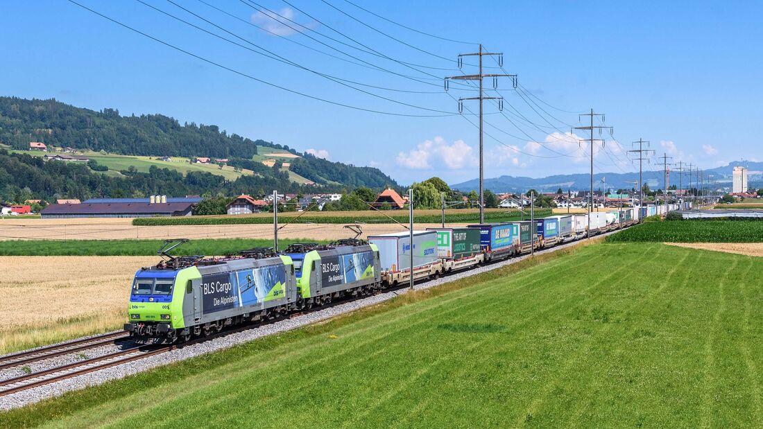 Cargobeamer auf dem Weg nach Italien