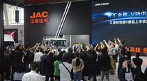 China Messe Genlyon Jinlomg AC Bua Chinese Truck Year Ctoy CN Boss Vollelektrobus hino Chana 