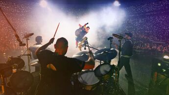 Coldplay setzt bei der „Music of the Spheres“-Tour auf den Logistiker DHL.