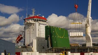 Containerschiff Arneborg des Schifffahrtsunternehmens Royal Wagenborg aus den Niederlanden
