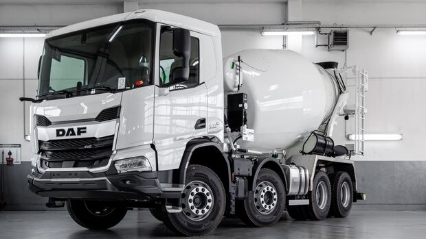 DAF Direkt bietet Kunden im neuen Look Lkw zur kurzfristigen Bestellung an.
