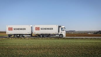 DB Schenker, Lkw, Landverkehr