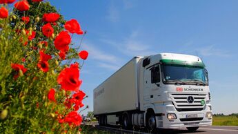DB Schenker Logistics, Lkw, Mohn