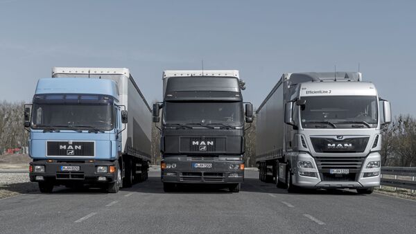 DE: Neue MAN Lkw der Euro 6-Norm rollen seit August 2017 serienmäßig mit RIO-Box vom Band.
EN: New MAN Euro 6-standard trucks come since august 2017 with RIO-Box as standard equipment.