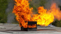 DEKRA Brandversuche Autobatterie  K1