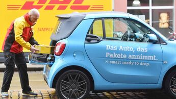 DHL und smart starten mit Kofferraumzustellung in Berlin