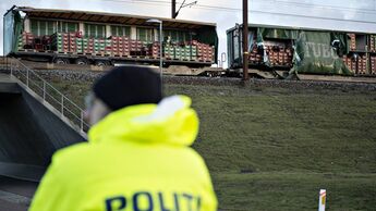Dänemark Schweres Zugunglück auf Storebaeltbrücke Togulykke paa Storebaeltsbroen Paa selve lavbro