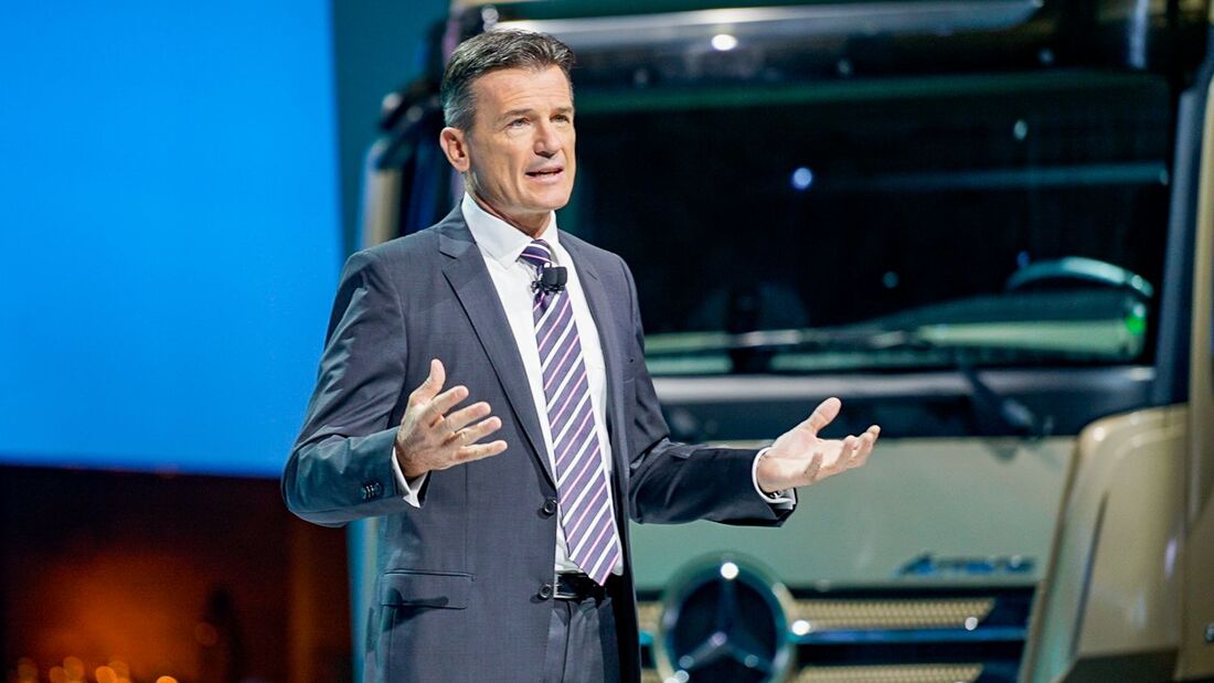 Daimler-Benz Pressekonferenz Wolfgang Bernhard