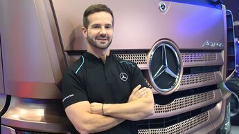 Daimler Truck Aufsichtsrat bestellt Achim Puchert als neuen CEO Mercedes-Benz Trucks

Daimler Truck Supervisory Board appoints Achim Puchert as new CEO Mercedes-Benz Trucks
