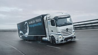 Daimler Truck erhält von Bund und Ländern Förderung für Brennstoffzellen-Lkw

Daimler Truck receives funding for fuel cell trucks from German federal and state governments