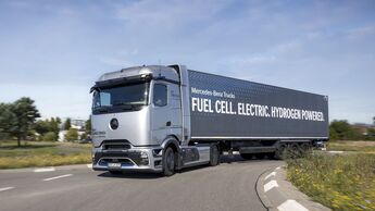 Daimler Truck stellt Mercedes-Benz NextGenH2 Truck vor: Brennstoffzellen-Lkw in Kleinserie für den Kundeneinsatz ab Ende 2026

Daimler Truck presents Mercedes-Benz NextGenH2 Truck with small-series production planned from end of 2026