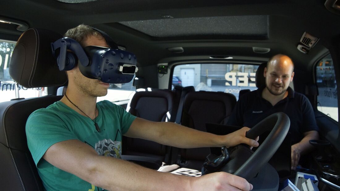 Daimler Trucks: Lkw-Fahrer testen neue digitale Fahrzeugsysteme in mobilem Simulator

Daimler Trucks: Truck drivers test new digital vehicle systems in mobile simulator