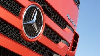 Daimler stellt auf Kurzarbeit um