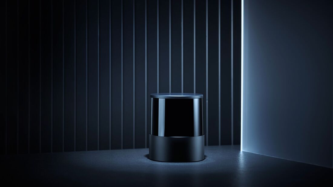 Das OT128 Lidar-System von Hesai Technology vor einem schwarzen Hintergrund.
