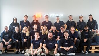 Das Team der Logistikbude: Mit über 5 Millionen Euro aus einer Series-A-Finanzierungsrunde treibt das
Unternehmen die internationale Skalierung seiner Software für automatisiertes
Ladungsträgermanagement voran. 