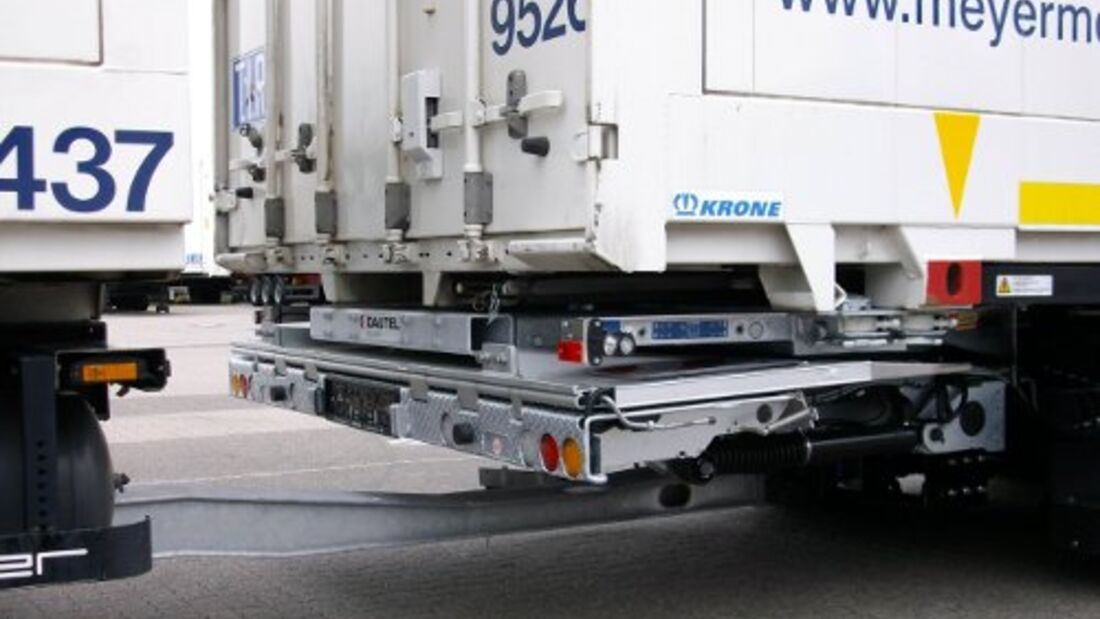 Dautel bringt unterfahrbare Ladebordwand für Volumenzüge