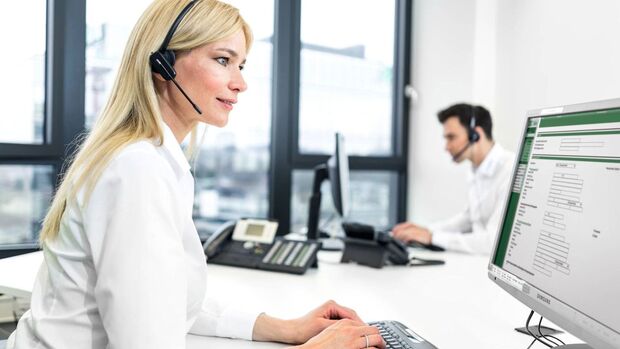 Dekra, Arbeit, Call, Center, Leiharbeiter