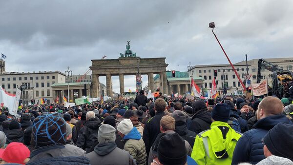 Demo der Landwirte und der Logistikbranche vor dem Brandenburger Tor