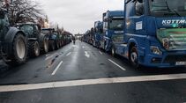 Demo der Landwirte und der Logistikbranche vor dem Brandenburger Tor
