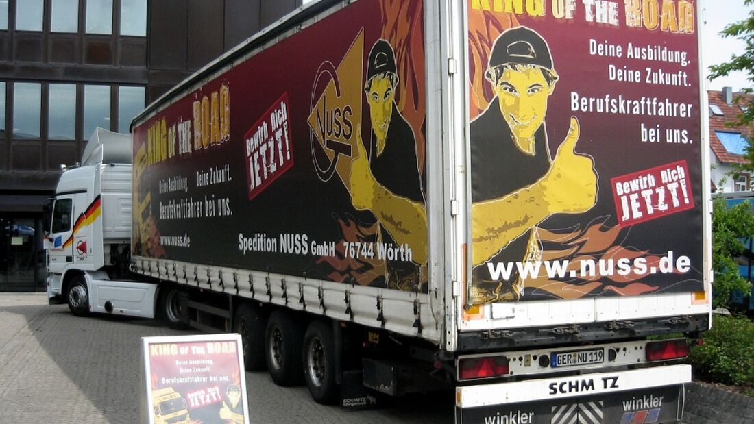 Der Fahrermangel fordert von der Transportbranche Initiative - doch nur der Mittelstand scheint sich zu rühren.