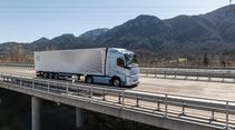 Der Volvo FH Aero wird durch neue aerodynamische Verbesserungen um bis zu 7 Prozent effizienter.